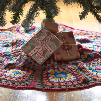 Patons Crochet Tricia's Tree Skirt Single Size