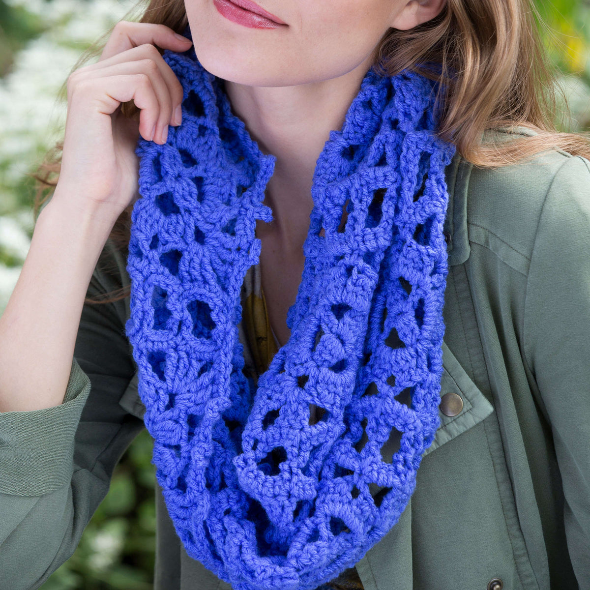 Crochet Cowl made in Red Heart Yarn