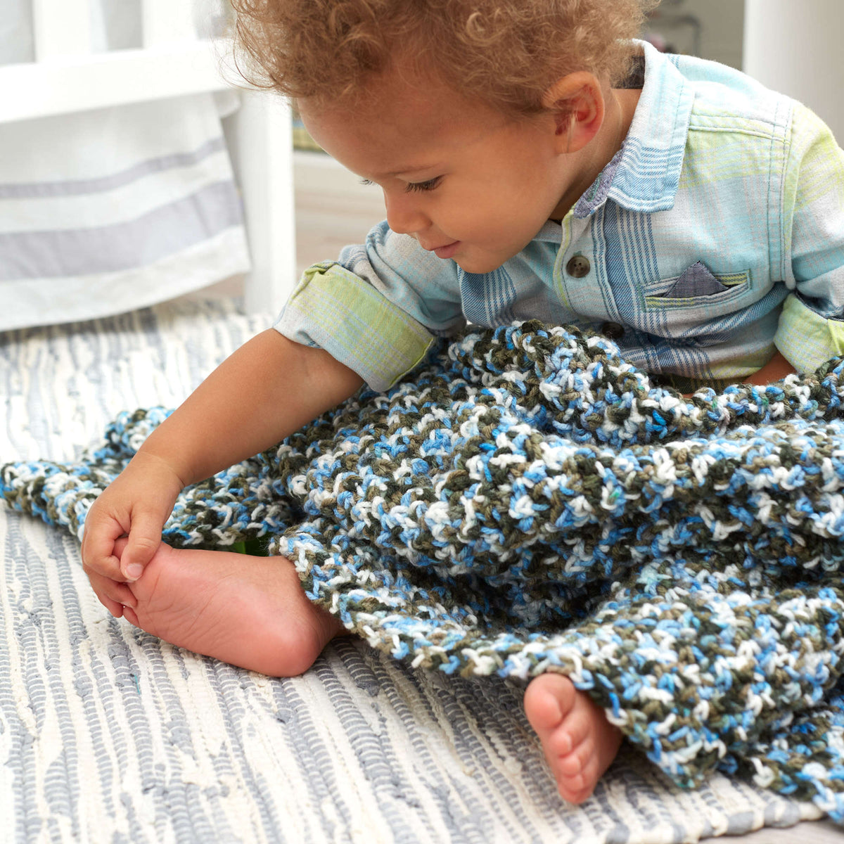 Crochet Blanket made in Red Heart Baby Hugs Yarn