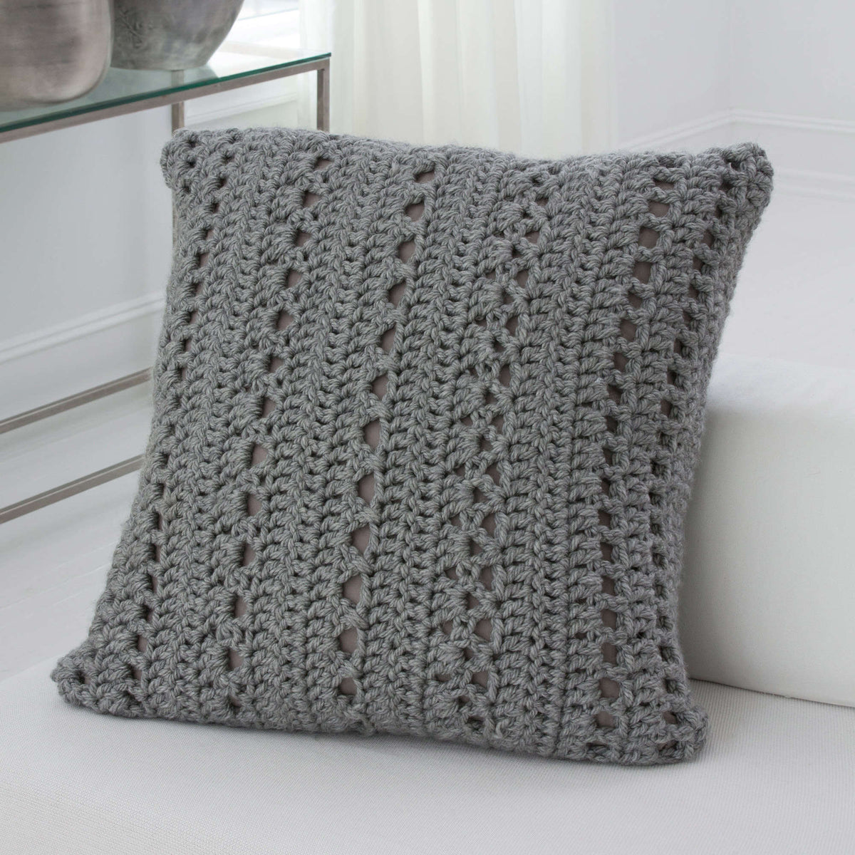 Red Heart Big & Cozy Floor Pillow Pattern Tutorial Image