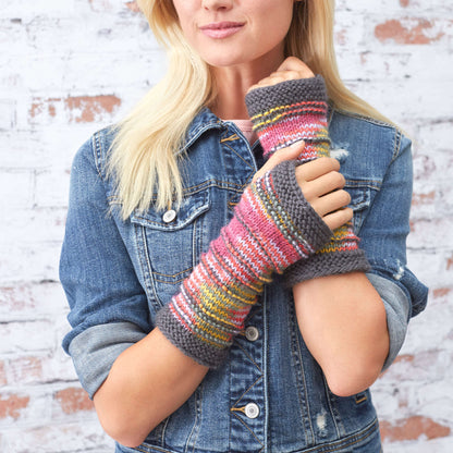 Red Heart Knit Ridge Mitts Knit Mitts made in Red Heart Super Saver Yarn