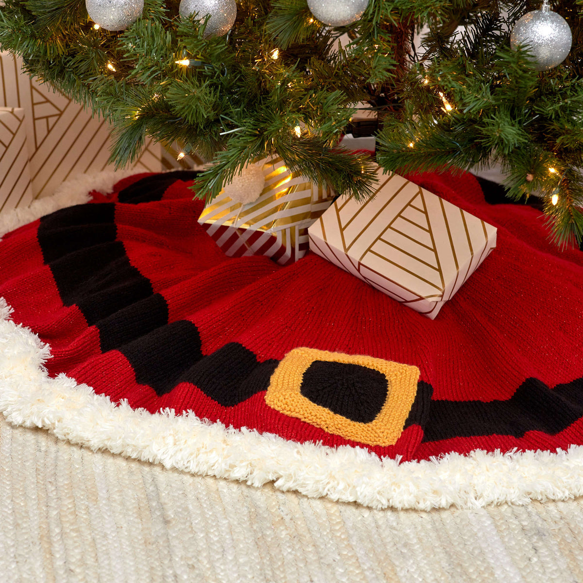 Knit Skirt made in Red Heart With Love Yarn