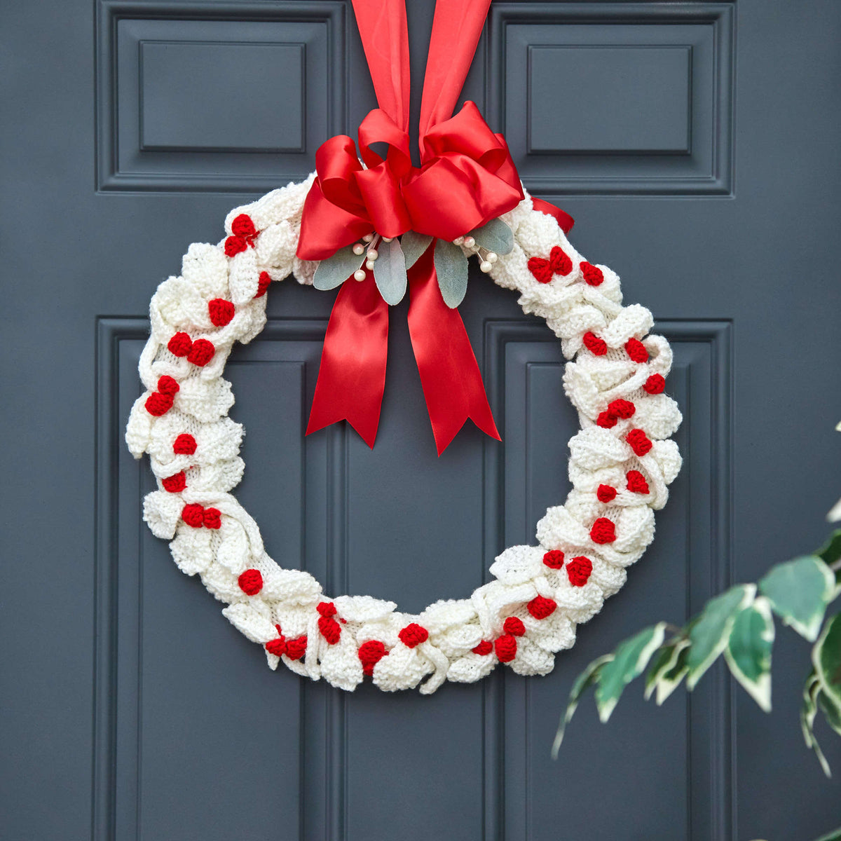 Knit Wreath made in Red Heart Super Saver Yarn