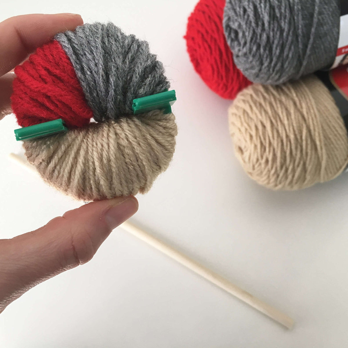 Craft Hanging made in Red Heart Super Saver Yarn