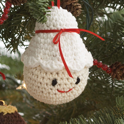 Lily Sugar'n Cream Amigurumi Ornaments Santa