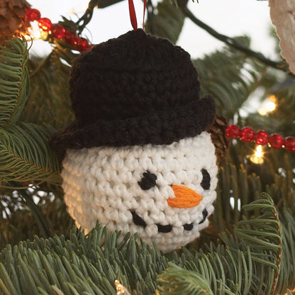 Lily Sugar'n Cream Amigurumi Ornaments Santa